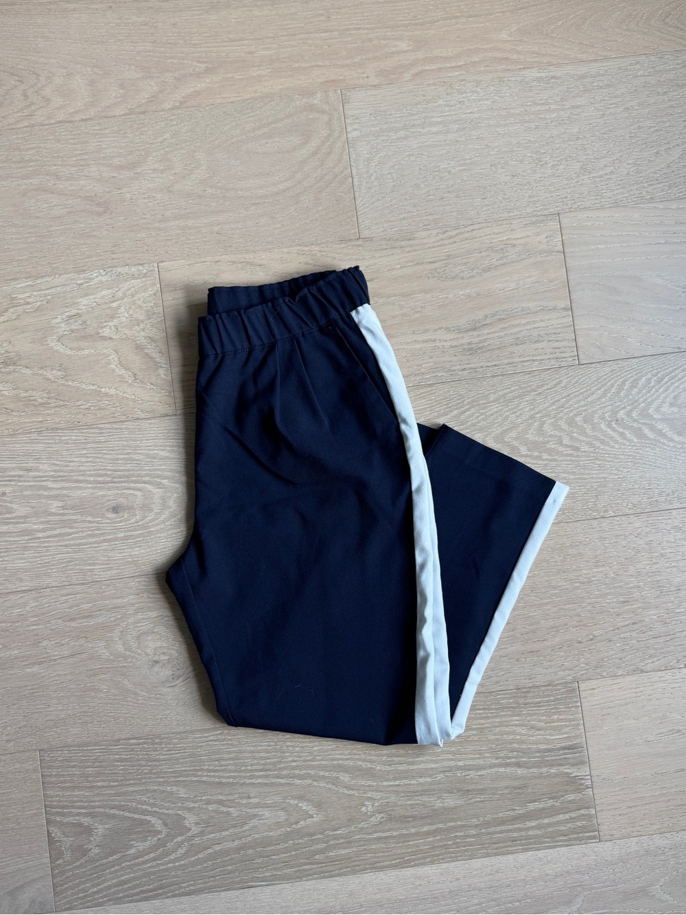 Zara Basic Navy Blue with White Side Stripe L